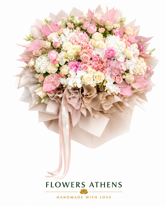 Ροζ bridal σύνθεση με τριαντάφυλλα, ορχιδέες, ορτανσίες και ανθούρια σε κουτί FlowersAthens με ροζ κορδέλα