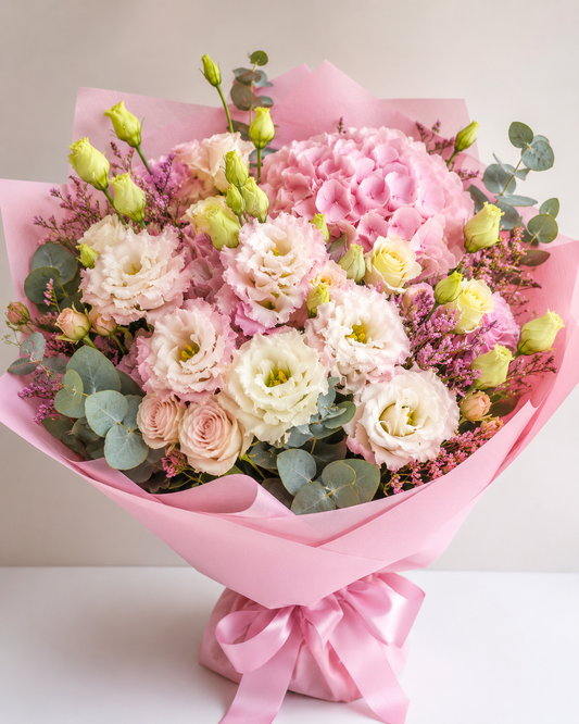Pink Sweetness | Bouquet with Hydrangea & Lisianthus